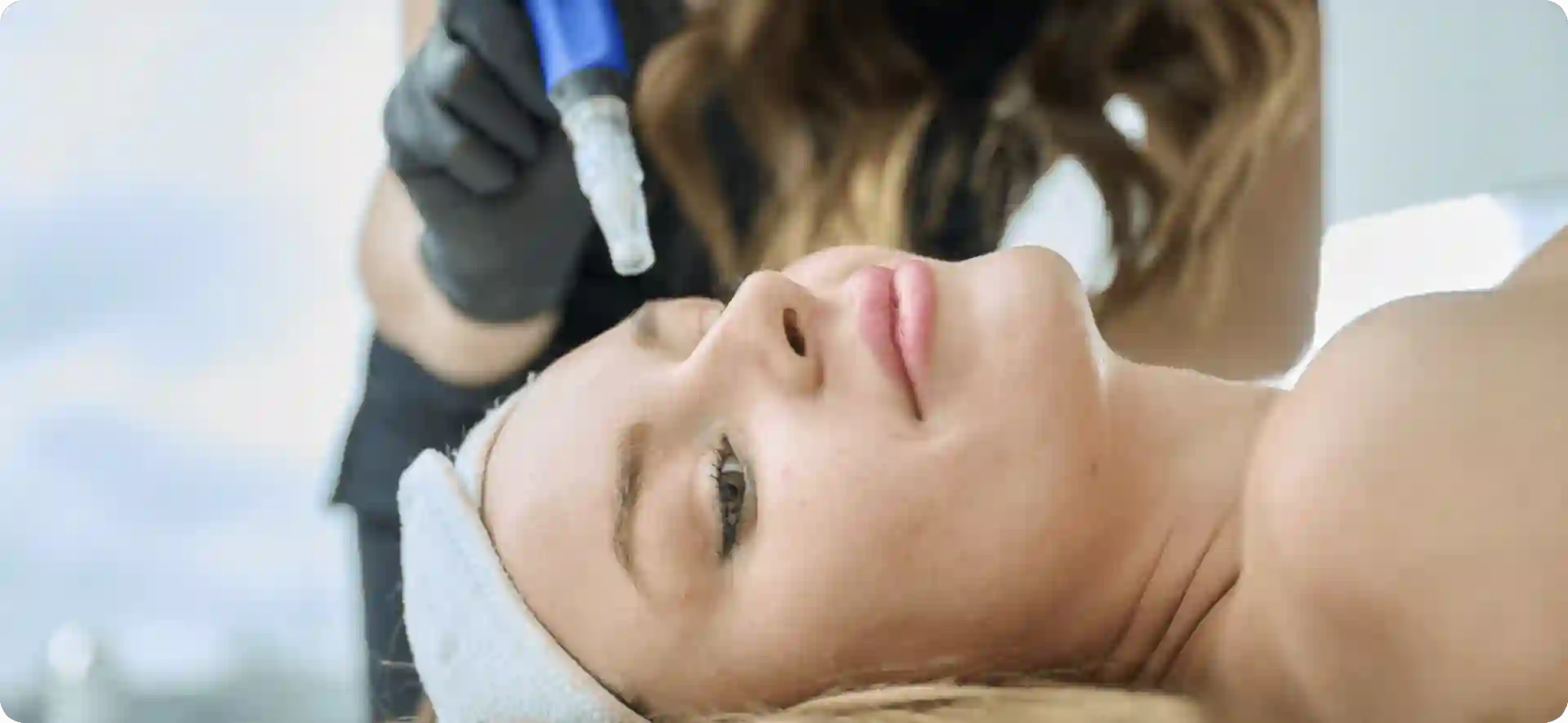 How Do Microneedles Trigger New Collagen and Elastin in Loose Skin Willesden?
